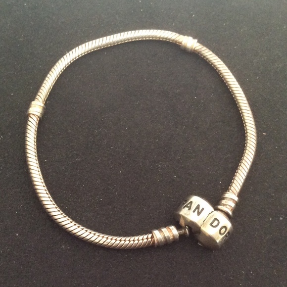 Pandora silver bracelet - Picture 2 of 7